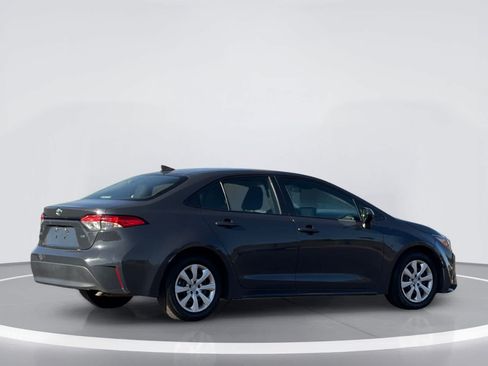 Used 2025 Toyota Corolla LE FWD image 4