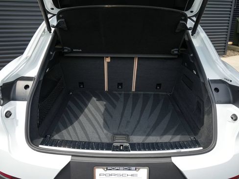 Certified 2022 Porsche Cayenne Coupe AWD/4WD image 17