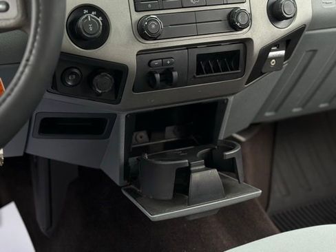 Used 2015 Ford F250 XLT w/ FX4 Off-Road Package image 27