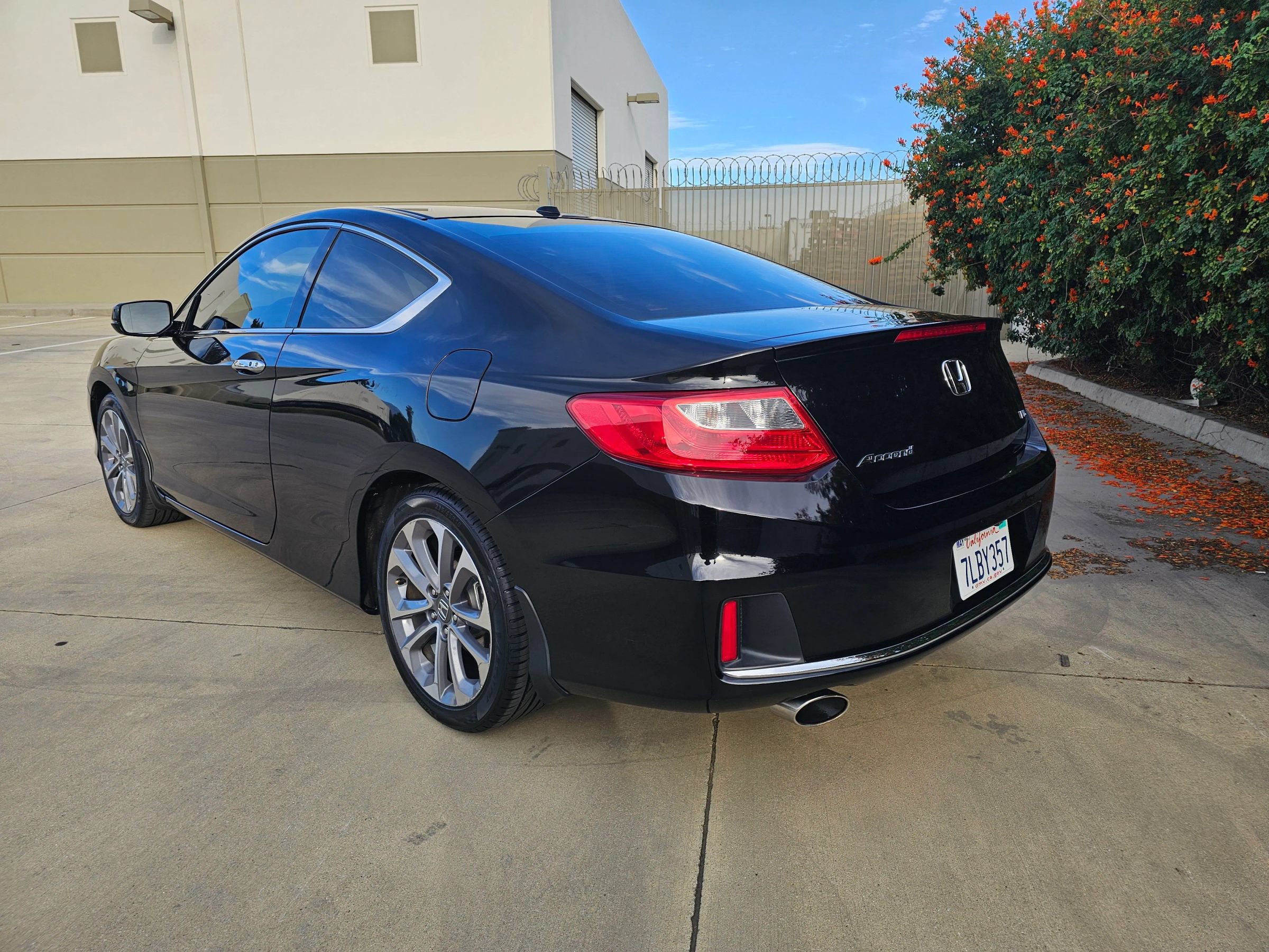 Used 2015 Honda Accord EX-L image 7