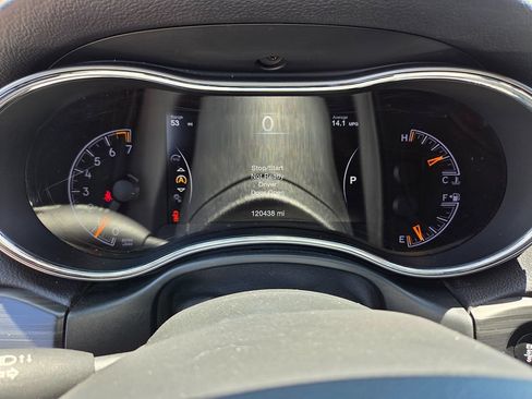 Used 2020 Jeep Grand Cherokee Altitude RWD image 32