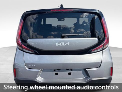 Used 2024 Kia Soul LX w/ Option Group 015 FWD image 6