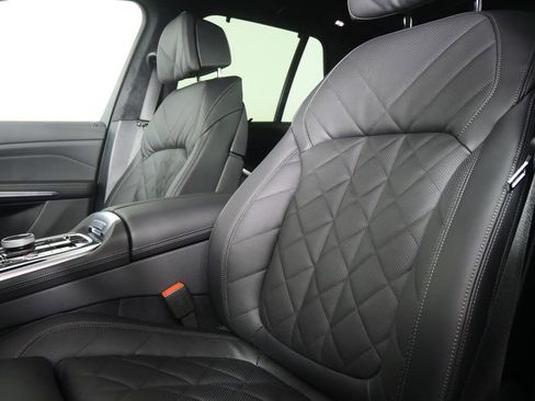 Used 2026 BMW X5 M60i w/ Executive Package AWD/4WD image 11