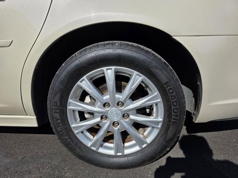 Used 2011 Buick Lucerne CXL w/ Driver Confidence Package image 10