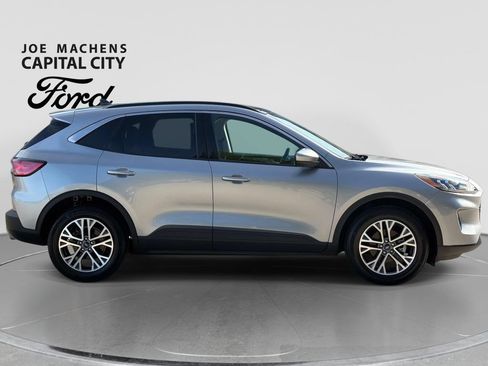 Used 2022 Ford Escape SEL AWD/4WD image 3