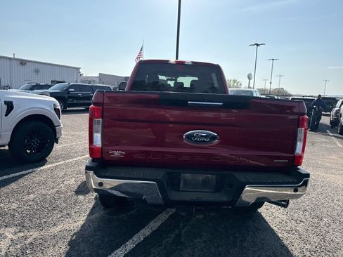 Used 2017 Ford F250 XLT w/ XLT Premium Package image 6