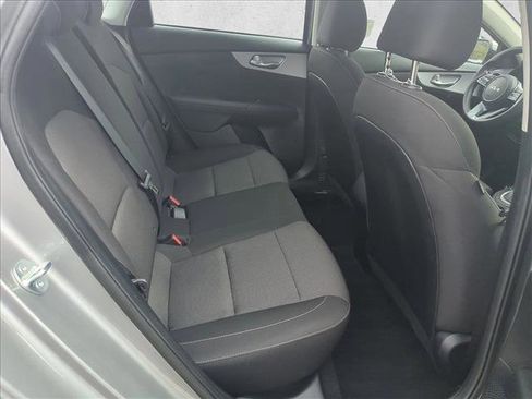 Used 2024 Kia Forte LXS w/ LXS Technology Package image 18