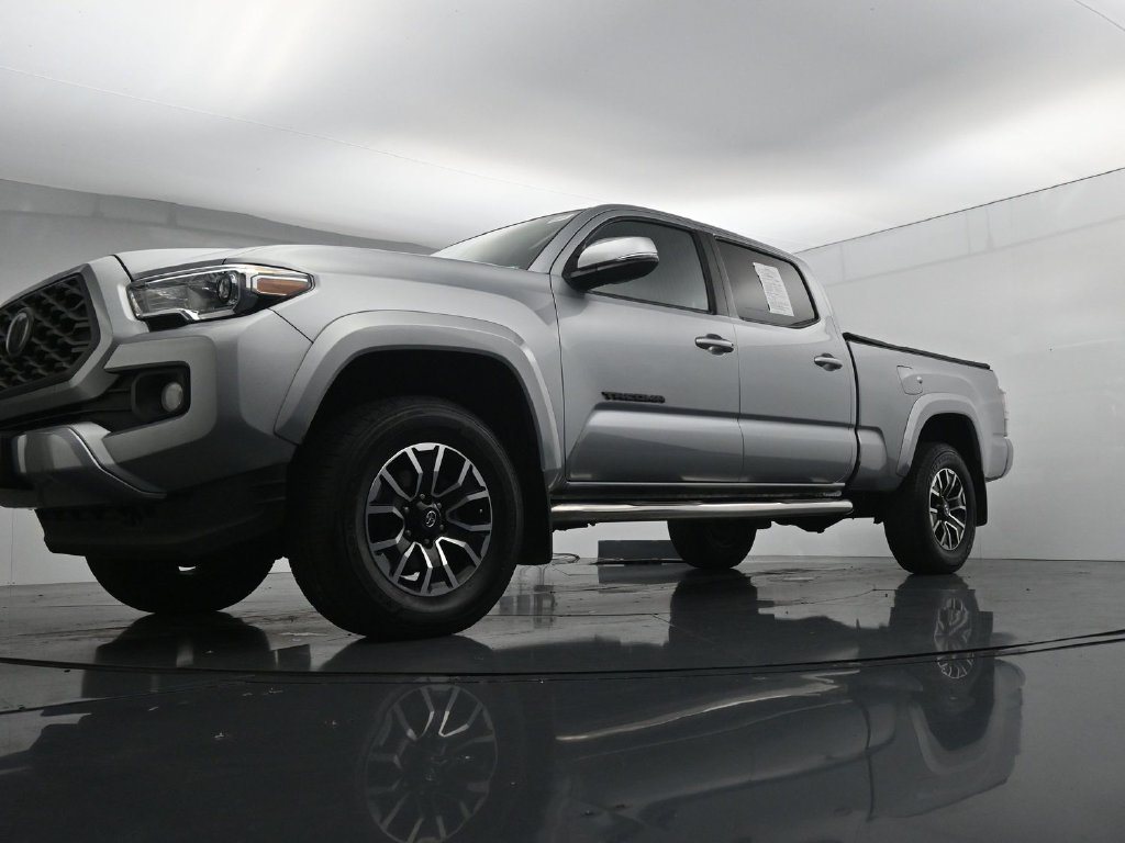 Used 2022 Toyota Tacoma TRD Sport AWD/4WD image 34