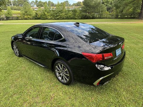 Used 2018 Acura TLX V6 w/ Technology Package FWD image 8
