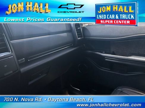 Used 2018 Ford Expedition Limited w/ Equipment Group 301A RWD image 26