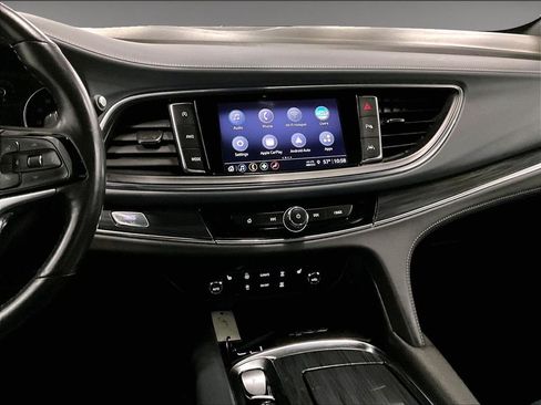 Used 2024 Buick Enclave Essence w/ Experience Buick Package AWD/4WD image 19