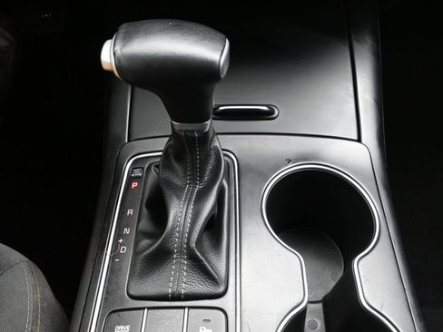 Used 2020 Kia Sorento LX w/ LX I4 Convenience Package image 19