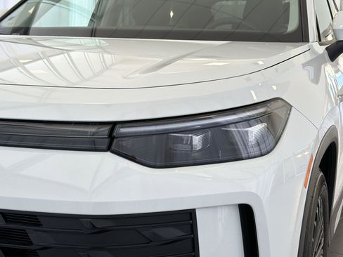 New 2026 Volkswagen Tiguan S FWD image 11