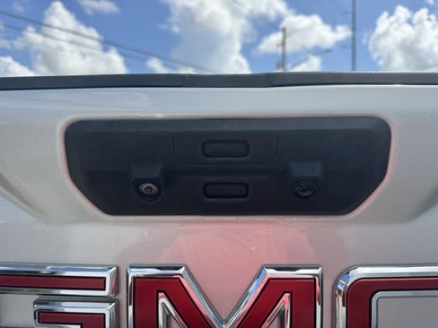 Used 2021 GMC Sierra 2500 Denali w/ Denali Ultimate Package AWD/4WD image 22