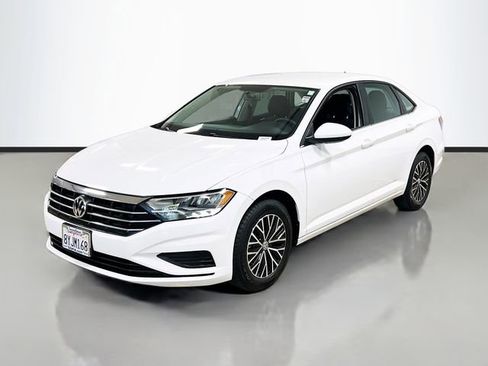Used 2021 Volkswagen Jetta S w/ Driver Assistance Package image 3