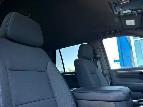 New 2026 Chevrolet Tahoe LS image 18