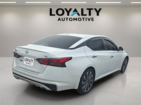 Used 2023 Nissan Altima 2.5 SL image 5