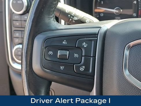 Used 2022 GMC Sierra 2500 Denali w/ Denali Black Diamond Edition AWD/4WD image 7