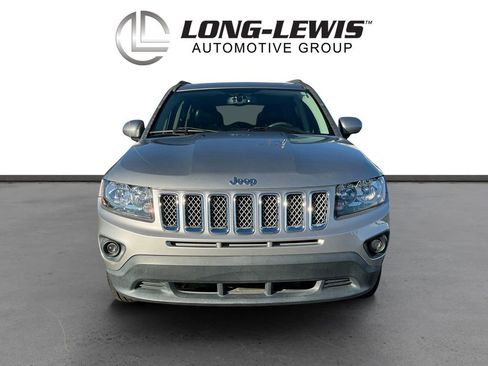 Used 2015 Jeep Compass Latitude image 11