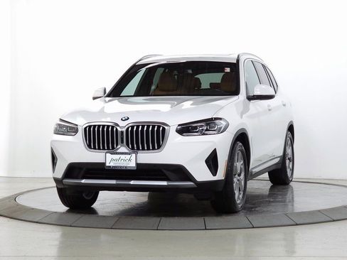 Used 2024 BMW X3 xDrive30i w/ Convenience Package image 4