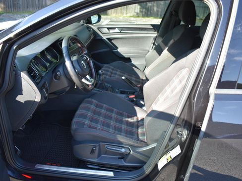 Used 2017 Volkswagen GTI Autobahn FWD image 13