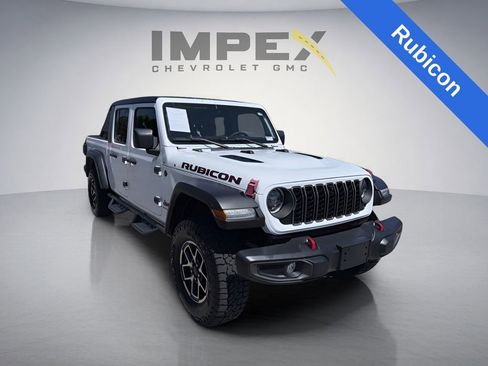 Used 2024 Jeep Gladiator Rubicon w/ Technology Group AWD/4WD image 7