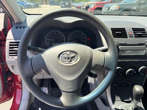 Used 2009 Toyota Corolla FWD image 10