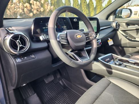 New 2026 Chevrolet Equinox LT w/ Convenience Package II image 22