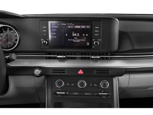 Used 2024 Kia Carnival LX FWD image 13