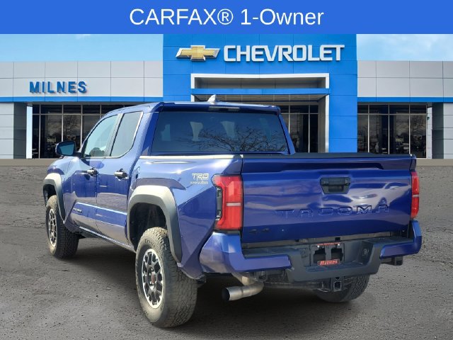 Used 2024 Toyota Tacoma TRD Off-Road AWD/4WD image 3