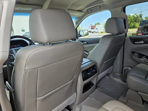 Used 2019 GMC Yukon XL SLT w/ HD Trailering Package RWD image 22