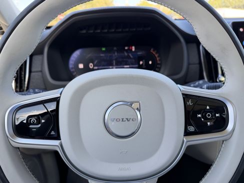 New 2026 Volvo XC90 B5 Ultra image 31