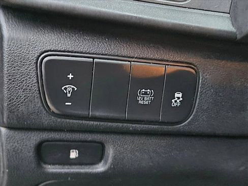 Used 2018 Kia Niro LX image 10