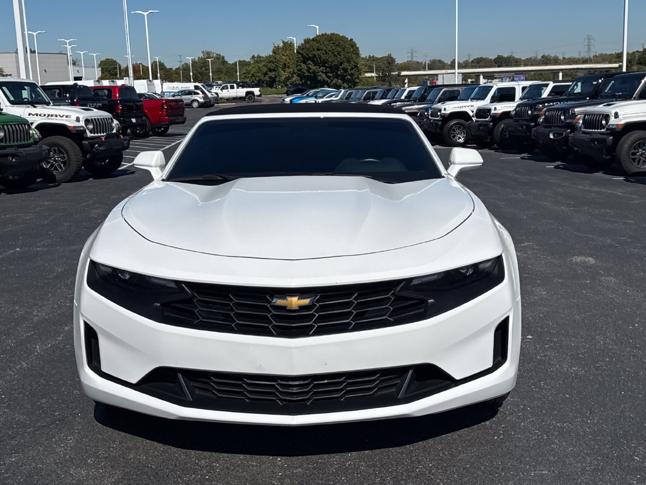 Used 2023 Chevrolet Camaro LT RWD image 8