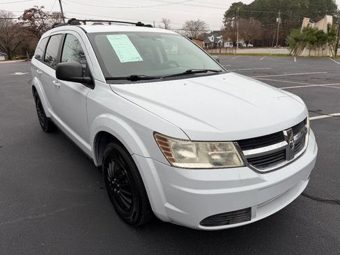 Used 2009 Dodge Journey SE w/ Popular Equipment Group image 4