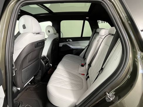 Used 2023 BMW X5 xDrive40i w/ M Sport Package AWD/4WD image 22