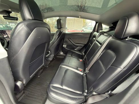 Used 2021 Tesla Model Y Performance AWD/4WD image 24