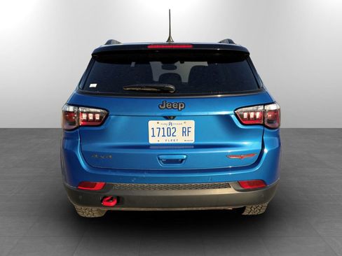Used 2025 Jeep Compass Trailhawk AWD/4WD image 8