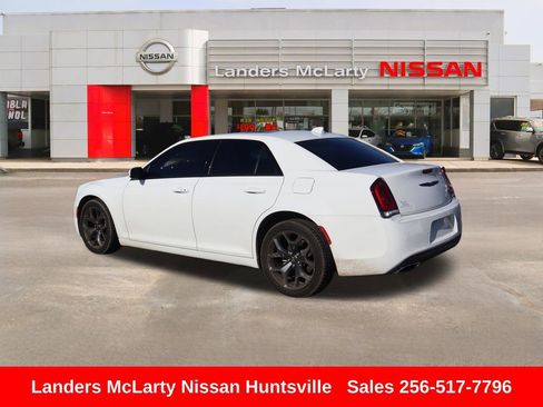 Used 2023 Chrysler 300 S image 6