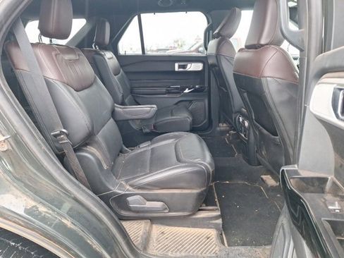 Used 2022 Ford Explorer Platinum w/ Equipment Group 601A image 11