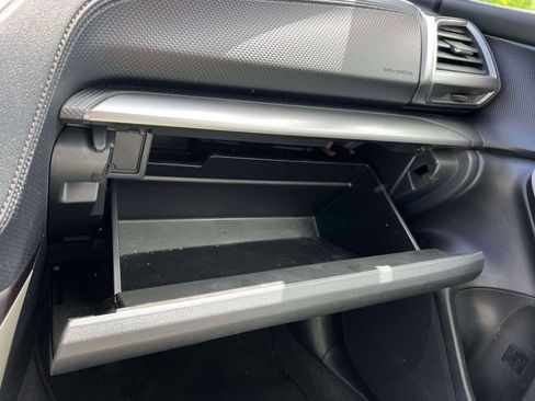 Used 2023 Subaru Forester Premium AWD/4WD image 32