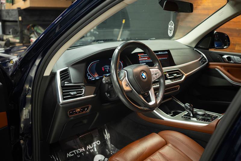 Used 2021 BMW X7 xDrive40i w/ Premium Package AWD/4WD image 11