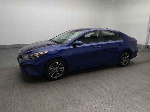 Used 2023 Kia Forte LXS FWD image 2