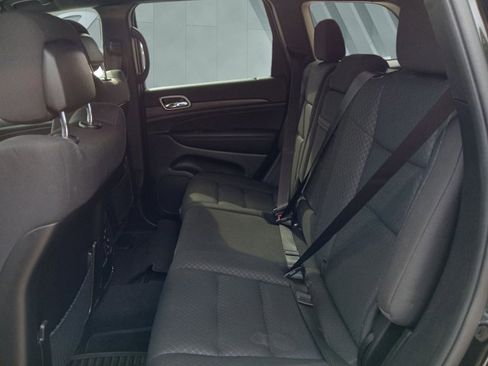 Used 2022 Jeep Grand Cherokee Laredo E image 12