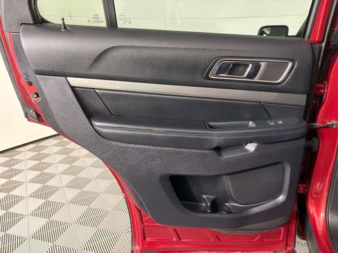 Used 2018 Ford Explorer XLT w/ Equipment Group 201A image 37