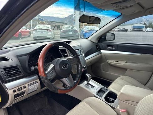 Used 2011 Subaru Outback 2.5i Premium AWD/4WD image 12
