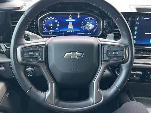 Used 2023 Chevrolet Silverado 1500 ZR2 image 13