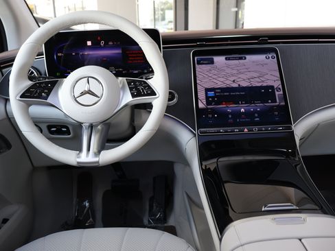 Used 2025 Mercedes-Benz EQE 350+ 4MATIC SUV image 20