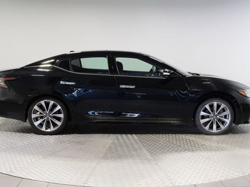 Used 2021 Nissan Maxima Platinum w/ Sport Mat Group FWD image 11