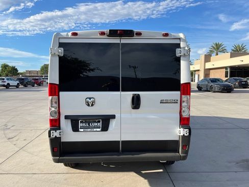 Used 2025 RAM ProMaster 2500 w/ U-Haul Equipment Group FWD image 9